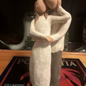 Willow Tree Together Demdaco Susan Lordi # 26042 Wedding gift. Romantic Couple